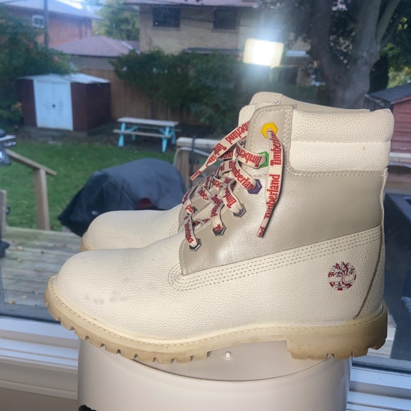 Women's Timberland Boots Size 9.5 - Picture 15 of 16